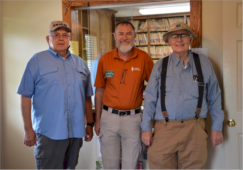 Garry KN4RAV (Field Day Chair), Tim Thomas KO4CHB (ARRL Emergency Coordinator for Alabama Section), and Doc Dave KG4HVQ (BCARC President).