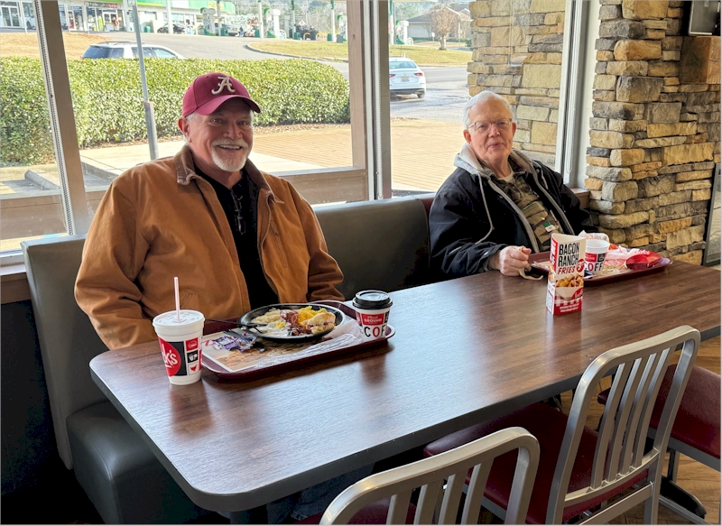 Rodger N4RDJ and Doc Dave KG4HVQ enjoying breakfast