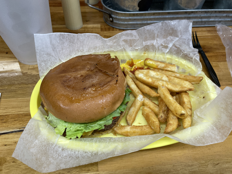 KM4YUM, Ham Burger